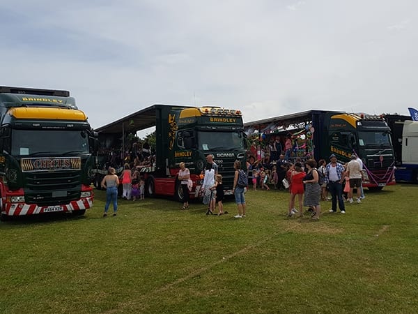 About Us 11 About Us - Brindley Transport